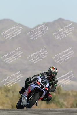 media/Dec-01-2025-Moto Forza (Mon) [[2daa91e15f]]/2-Intermediate Group/Session 2 Turn 9 Entry/